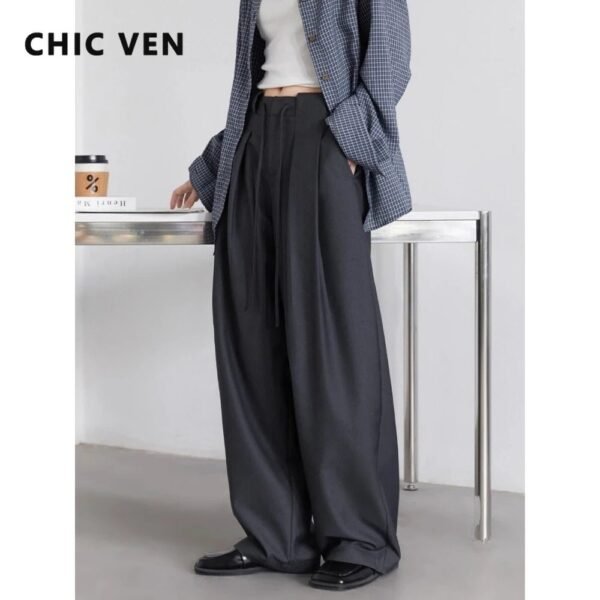 Women’s Pleated Wide-Leg Trousers