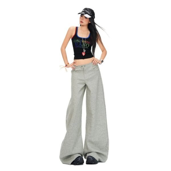Pleated Relaxed Wide-Leg Pants