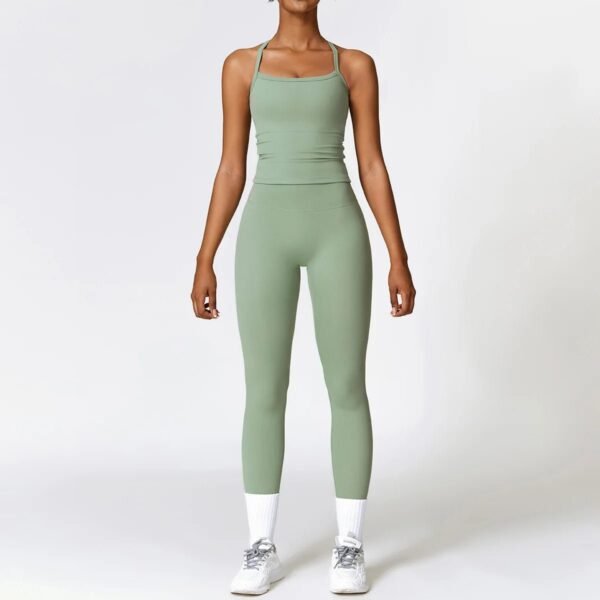 S2f748d5e31124a0c80cdd85a1c6be7d9D.jpg 2-Piece Seamless Yoga & Gym Set