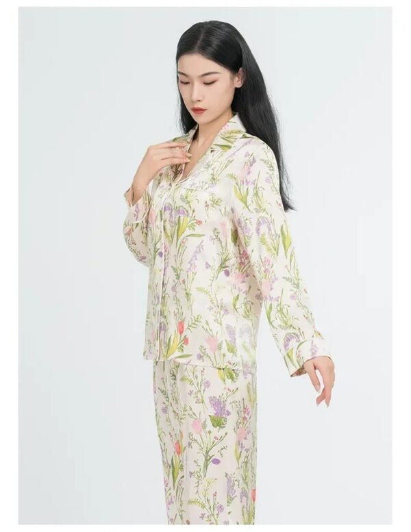 S4030b961f96f42dca4e07ebac1820de4P.jpg Floral 100% Mulberry Silk Pajama Set