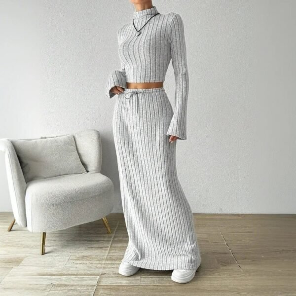 S4d1a7b1d0b4f4601ade1c48403fda73ax.jpg Women’s Knitted Crop Top & Pants Set