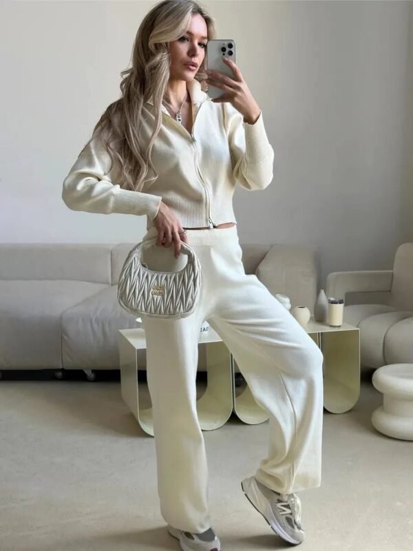 S4d2dfe57e5214c1a81940779c521ce03L.jpg Women’s Zipper Front Knit Pants Set