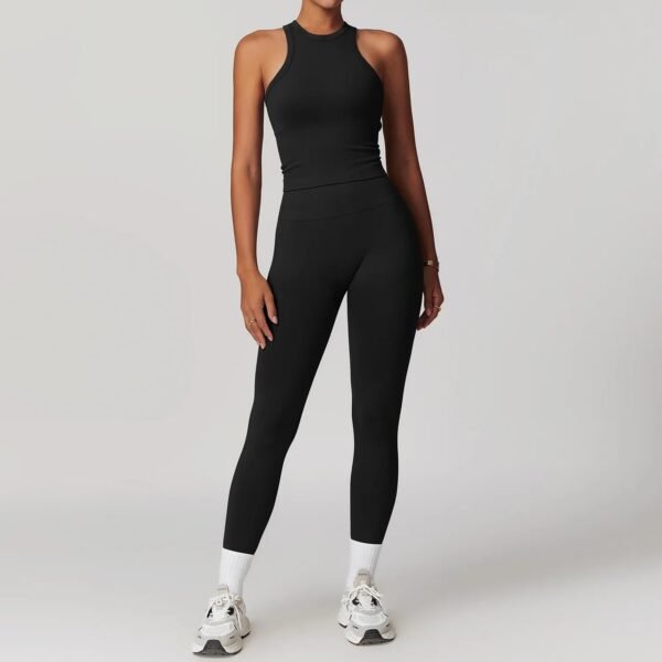 Women’s Seamless Yoga & Gym Set