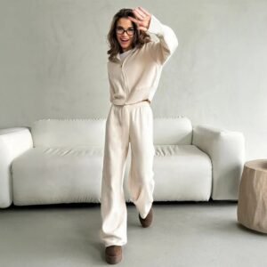 Women’s Zipper Front Knit Pants Set