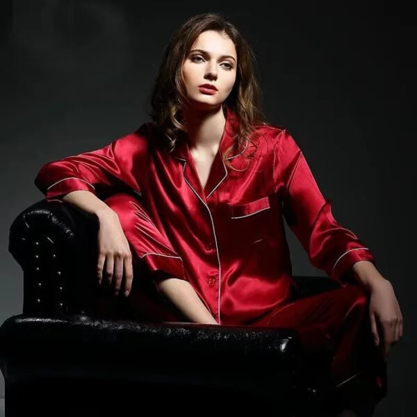 S959e0e5adae04e9baef0e3bf04fb8dc1P.jpg 100% Mulberry Silk Women’s Pajama Set