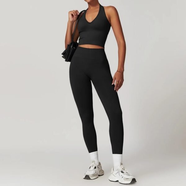 Women’s Seamless Yoga & Gym Set