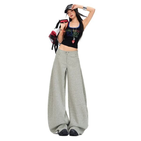 Pleated Relaxed Wide-Leg Pants